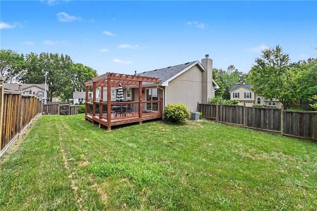 8626 N Wayland Avenue, Kansas City, MO 64153