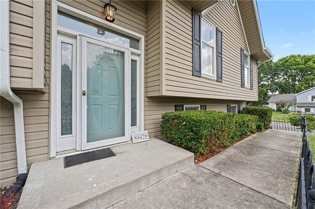 8626 N Wayland Avenue, Kansas City, MO 64153