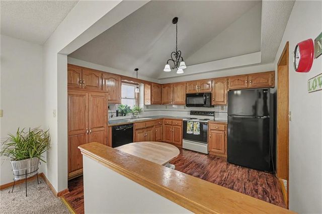 8626 N Wayland Avenue, Kansas City, MO 64153