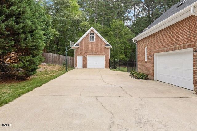10108 Clairbourne Place, Raleigh, NC 27615
