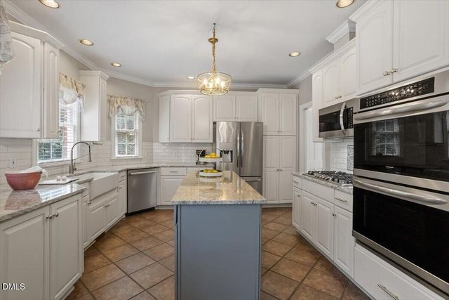 10108 Clairbourne Place, Raleigh, NC 27615