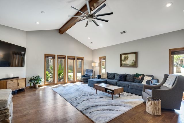 1794 HUNTERS HILL CV, Germantown, TN 38138