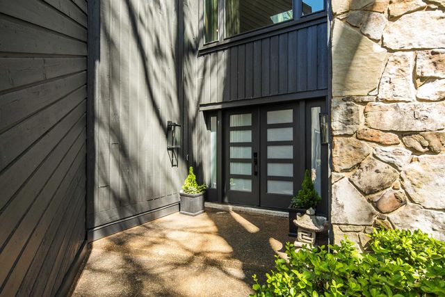 1794 HUNTERS HILL CV, Germantown, TN 38138