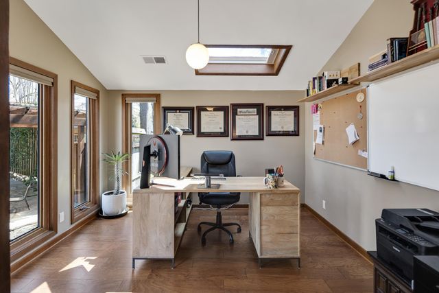 1794 HUNTERS HILL CV, Germantown, TN 38138