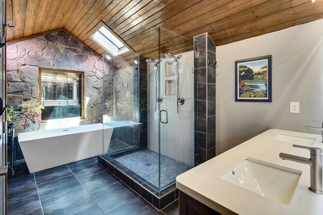 1794 HUNTERS HILL CV, Germantown, TN 38138