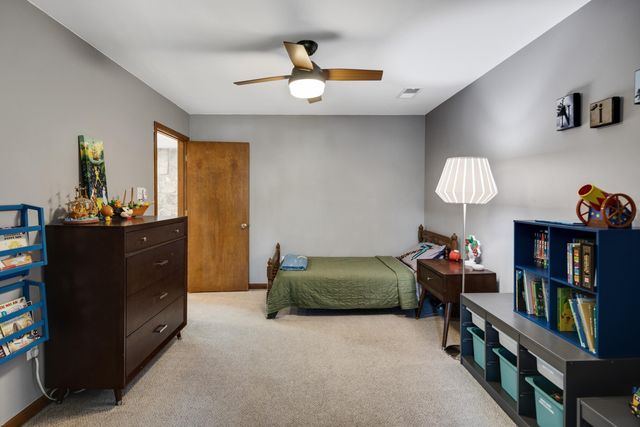 1794 HUNTERS HILL CV, Germantown, TN 38138