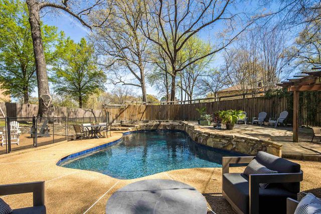 1794 HUNTERS HILL CV, Germantown, TN 38138