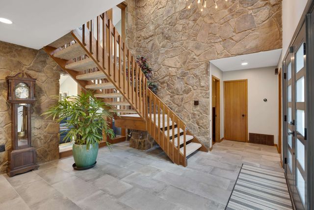 1794 HUNTERS HILL CV, Germantown, TN 38138