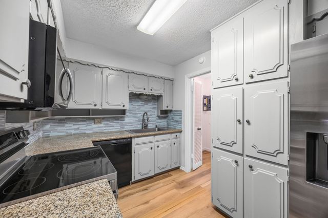2019 Fleur De Lis Court, Arlington, TX 76012