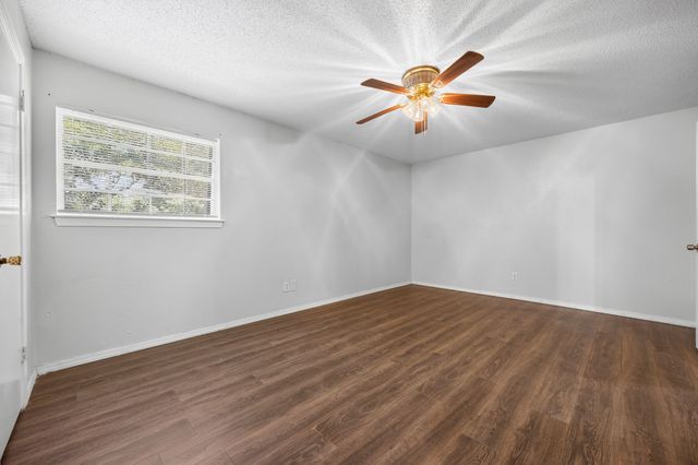 2019 Fleur De Lis Court, Arlington, TX 76012