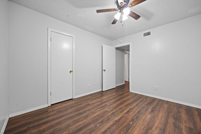 2019 Fleur De Lis Court, Arlington, TX 76012