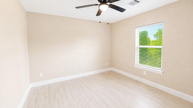 1206 Pinewood Lane, Pasadena, TX 77502