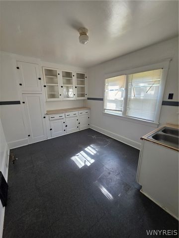 274 Dewey Avenue, Buffalo, NY 14214