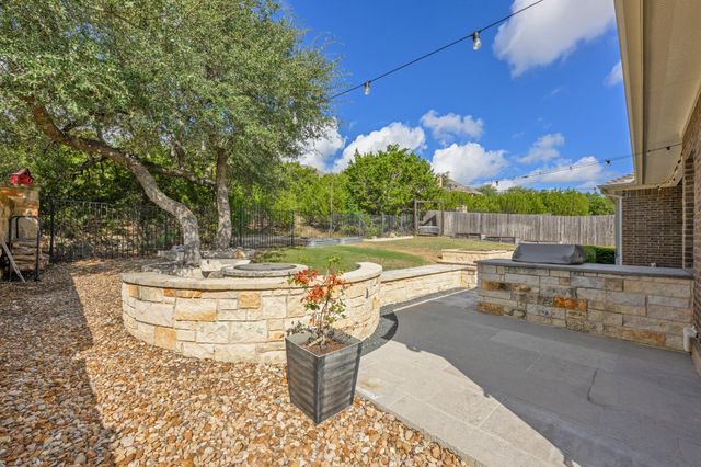 865 Catalina LN, Austin, TX 78737