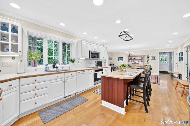 68 High Street, Portland, CT 06480