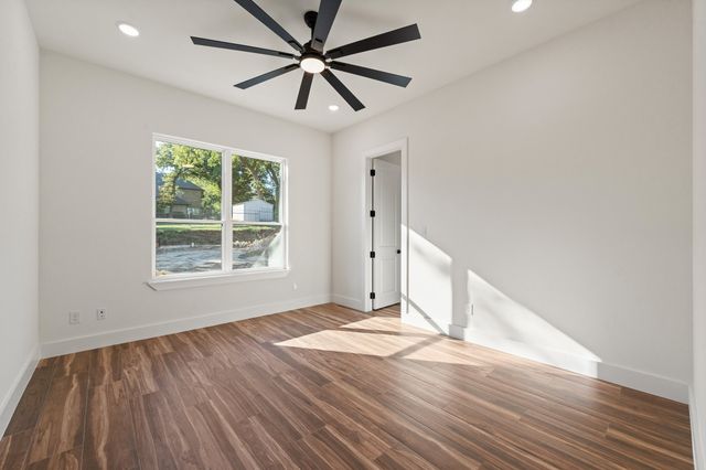 3432 Enchanted Acres Drive, Burleson, TX 76028