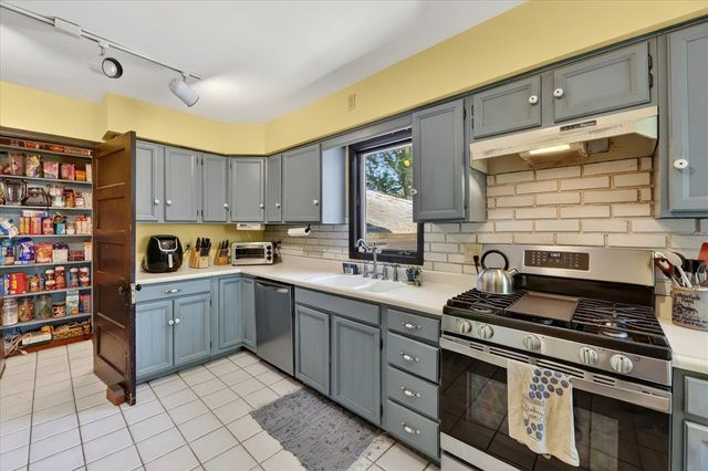 703 E Osterhout Avenue, Portage, MI 49002