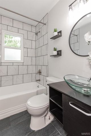 3651 Hilleman Avenue, St John, MO 63114