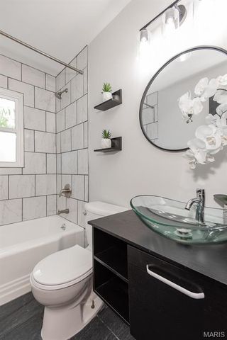 3651 Hilleman Avenue, St John, MO 63114
