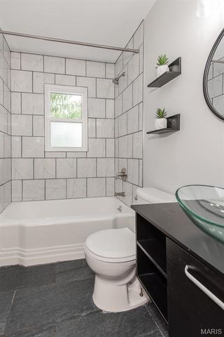 3651 Hilleman Avenue, St John, MO 63114