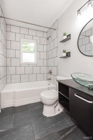 3651 Hilleman Avenue, St John, MO 63114