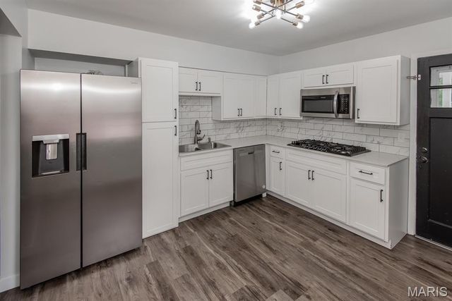 3651 Hilleman Avenue, St John, MO 63114