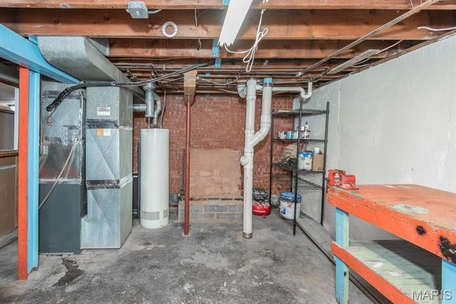 3651 Hilleman Avenue, St John, MO 63114