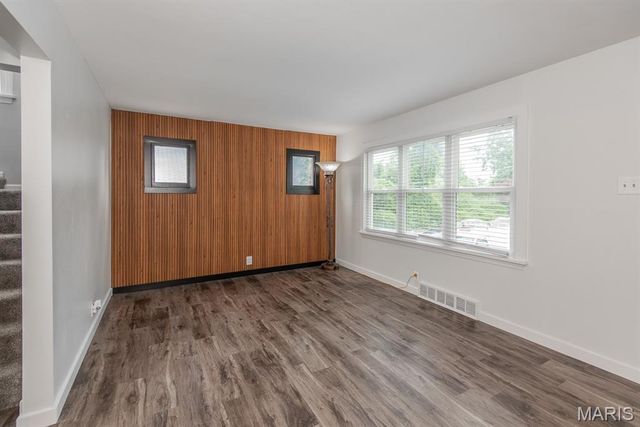 3651 Hilleman Avenue, St John, MO 63114