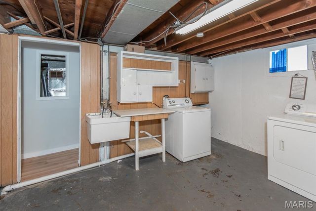 3651 Hilleman Avenue, St John, MO 63114