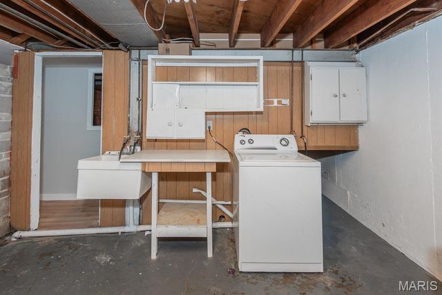 3651 Hilleman Avenue, St John, MO 63114