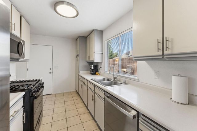 1346 May St, West Sacramento, CA 95605