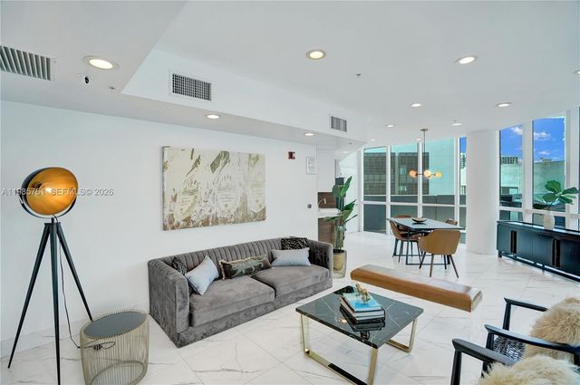 480 NE 30th St 1007, Miami, FL 33137