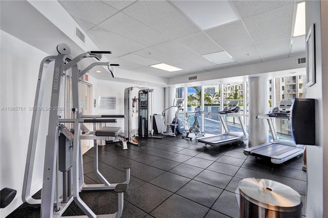 480 NE 30th St 1007, Miami, FL 33137