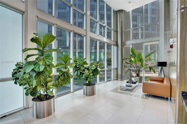 480 NE 30th St 1007, Miami, FL 33137