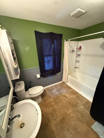 6492 W Olson Road, Rochester, IN 46975