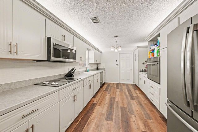 28310 TANGLEWOOD DRIVE, Wesley Chapel, FL 33543