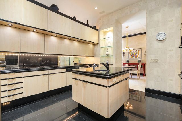 349 Chilean Avenue, Palm Beach, FL 33480