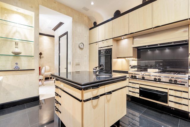 349 Chilean Avenue, Palm Beach, FL 33480