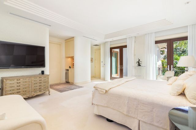 349 Chilean Avenue, Palm Beach, FL 33480