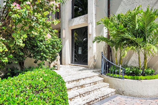 349 Chilean Avenue, Palm Beach, FL 33480