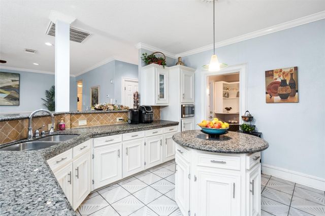 12446 Chalmette Street, Houston, TX 77015