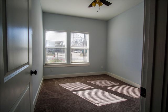 1614 Louis Street, Bryan, TX 77803