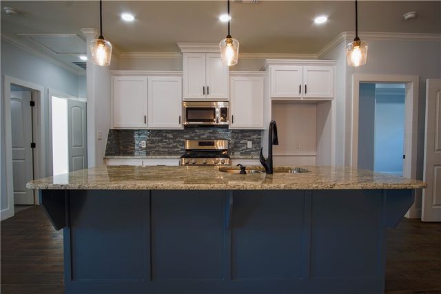 1614 Louis Street, Bryan, TX 77803