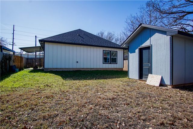 1614 Louis Street, Bryan, TX 77803