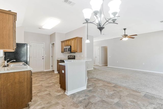 5441 Pescara Dr, Pace, FL 32571