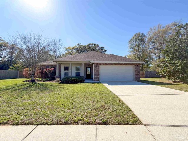 5441 Pescara Dr, Pace, FL 32571