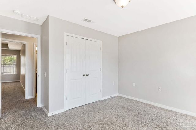 5441 Pescara Dr, Pace, FL 32571