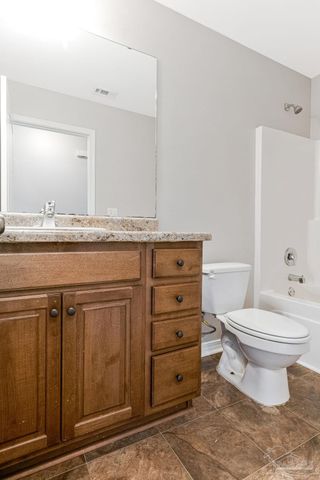 5441 Pescara Dr, Pace, FL 32571