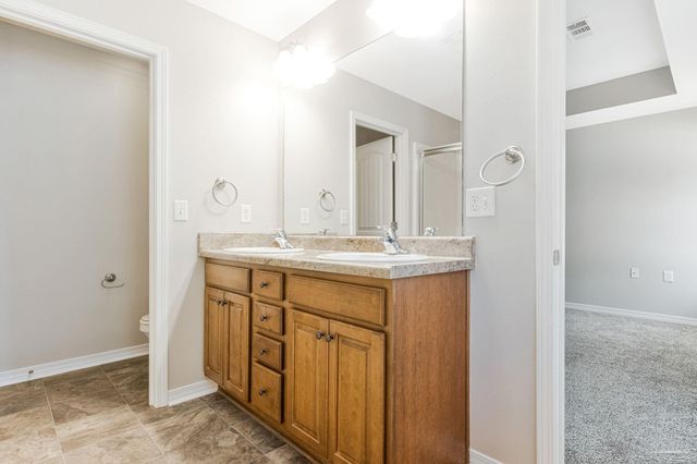 5441 Pescara Dr, Pace, FL 32571