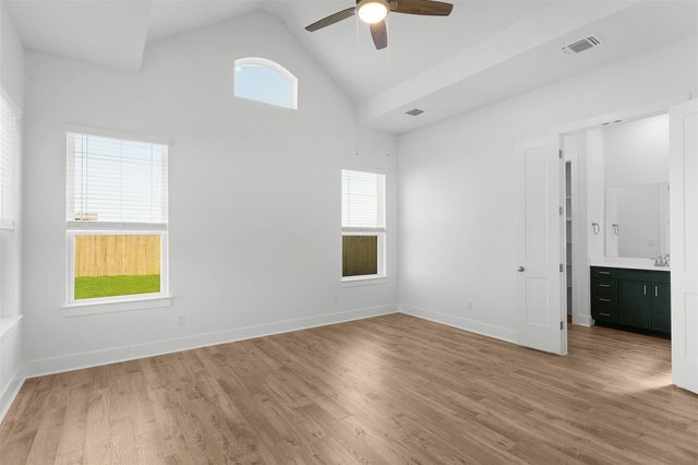 1024 Carillon CT, Liberty Hill, TX 78642